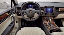 Водительское место в Volkswagen Touareg